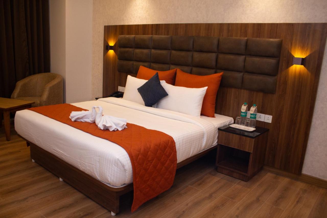 Shivas Galaxy Hotel Devanahalli Ngoại thất bức ảnh