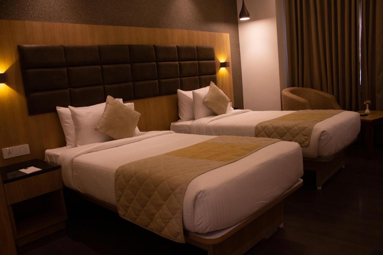 Shivas Galaxy Hotel Devanahalli Ngoại thất bức ảnh