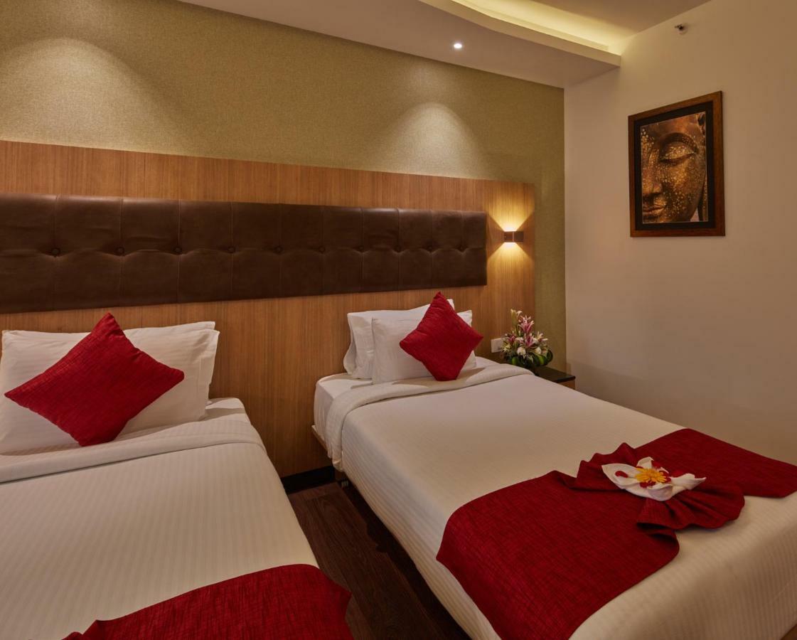 Shivas Galaxy Hotel Devanahalli Ngoại thất bức ảnh