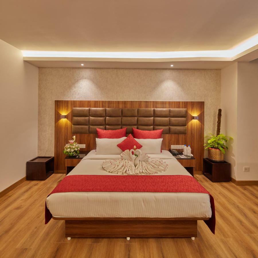 Shivas Galaxy Hotel Devanahalli Ngoại thất bức ảnh