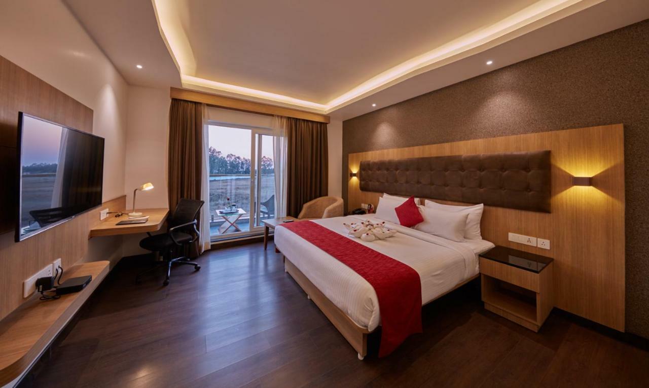 Shivas Galaxy Hotel Devanahalli Ngoại thất bức ảnh